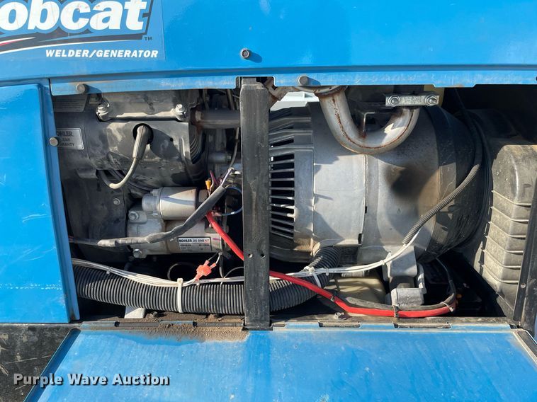 image for item NX9752 Miller Bobcat 260  welder/generator