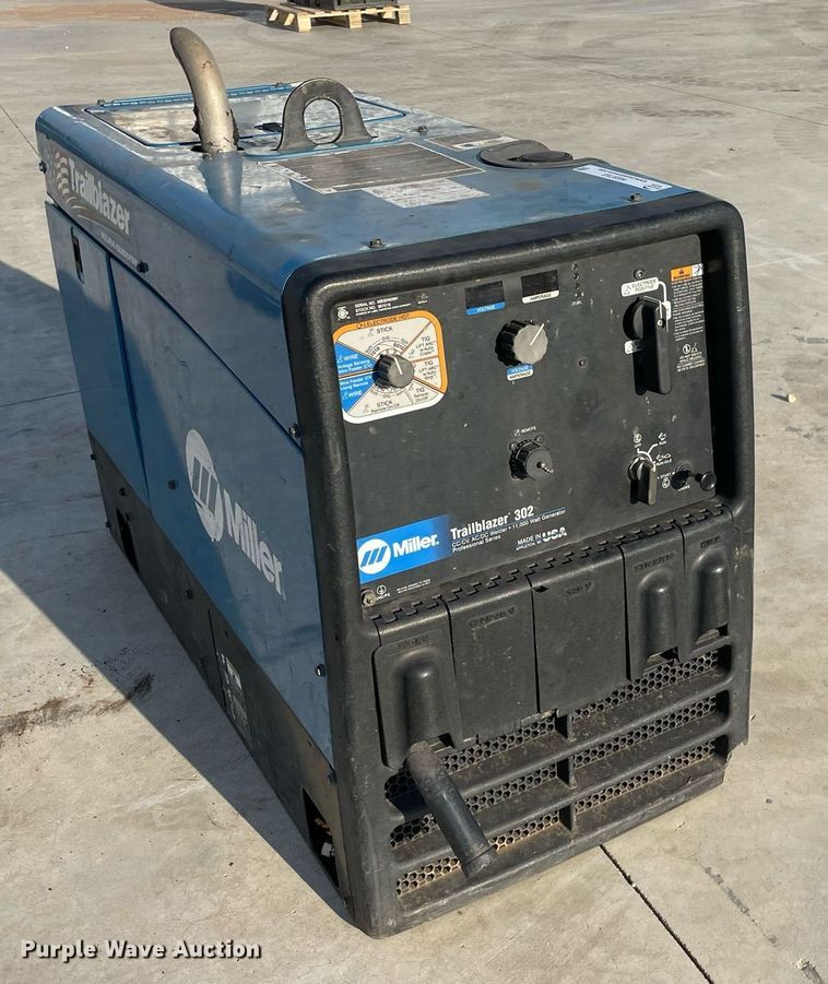 image for item NX9753 Miller Trailblazer 302  welder/generator