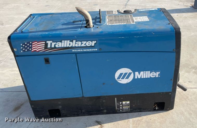 image for item NX9753 Miller Trailblazer 302  welder/generator