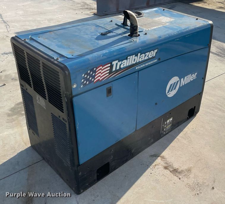 image for item NX9753 Miller Trailblazer 302  welder/generator