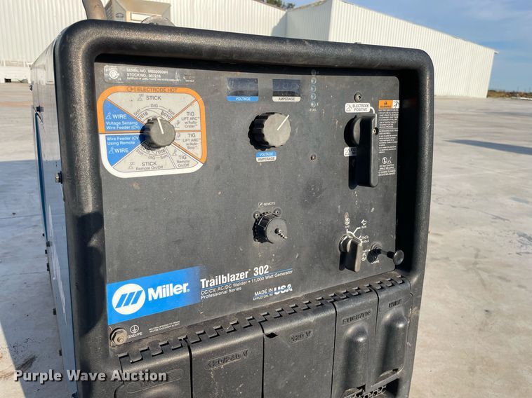 image for item NX9753 Miller Trailblazer 302  welder/generator