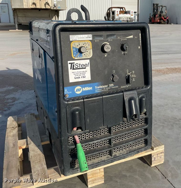 image for item NX9754 Miller Trailblazer 325  welder/generator