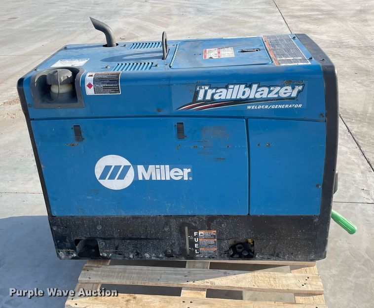 image for item NX9754 Miller Trailblazer 325  welder/generator