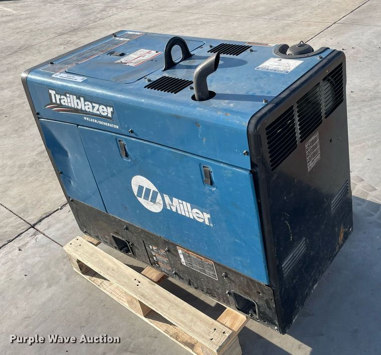 image for item NX9754 Miller Trailblazer 325  welder/generator
