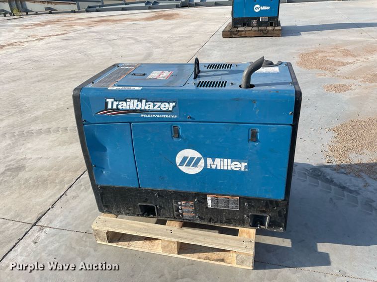 image for item NX9754 Miller Trailblazer 325  welder/generator