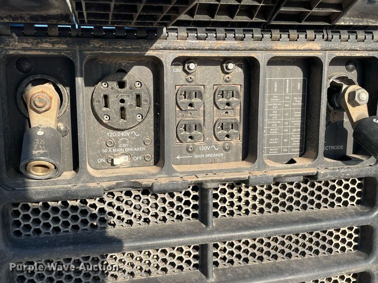 image for item NX9755 Miller Bobcat 260  welder/generator