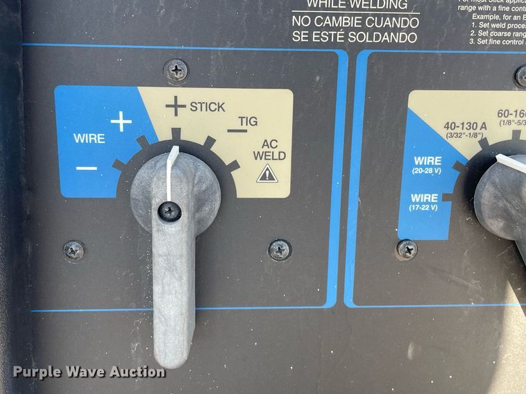 image for item NX9755 Miller Bobcat 260  welder/generator