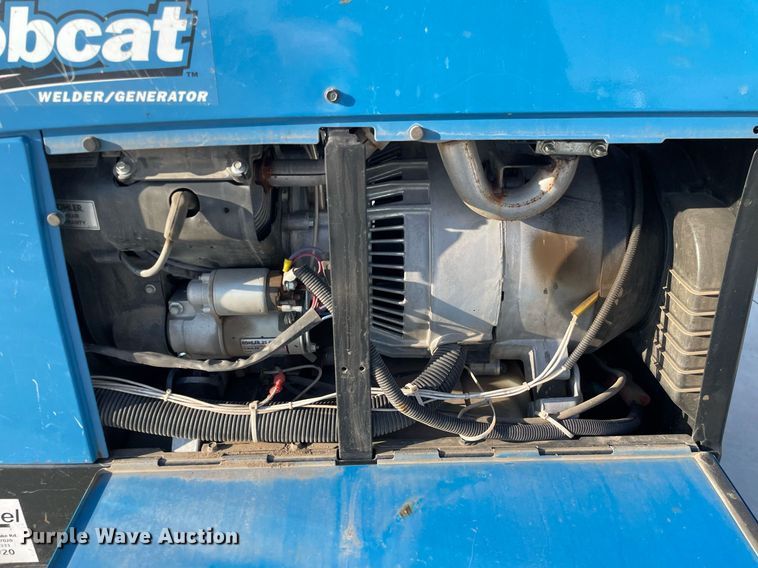 image for item NX9755 Miller Bobcat 260  welder/generator