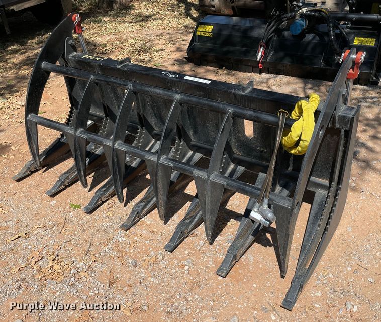 image for item NY9799 72" W skid steer grapple bucket