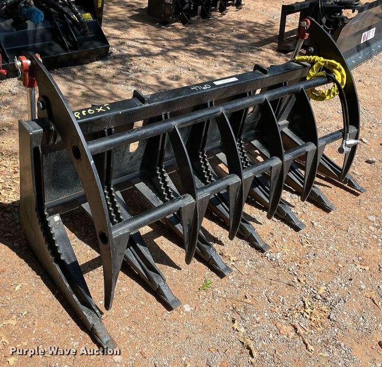 image for item NY9799 72" W skid steer grapple bucket