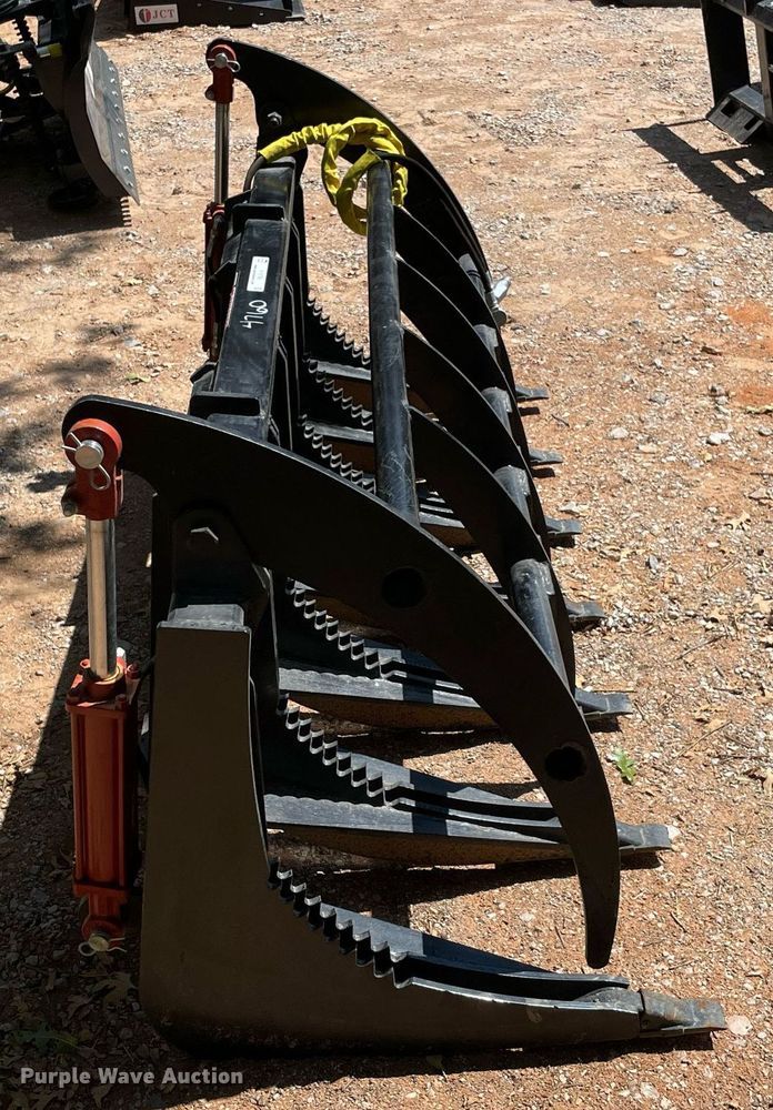 image for item NY9799 72" W skid steer grapple bucket