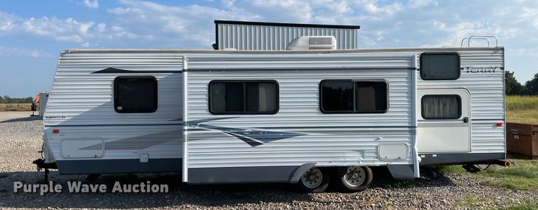 image for item NY9812 2004 Fleetwood Terry  camper