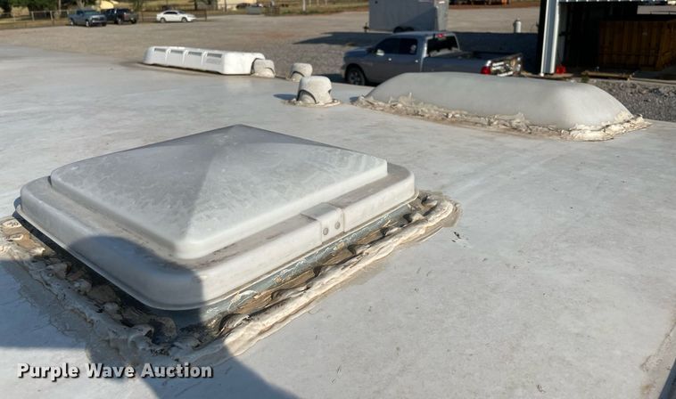 image for item NY9812 2004 Fleetwood Terry  camper