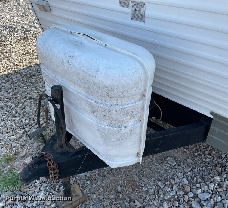 image for item NY9812 2004 Fleetwood Terry  camper