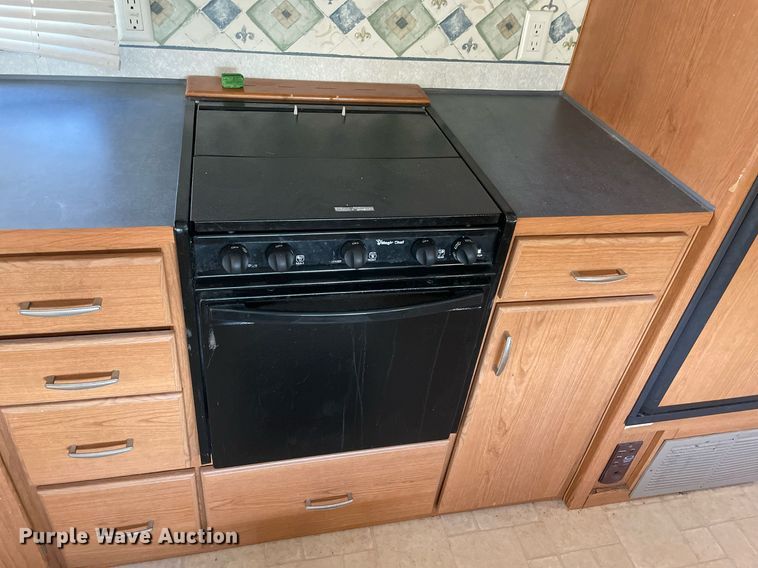 image for item NY9812 2004 Fleetwood Terry  camper