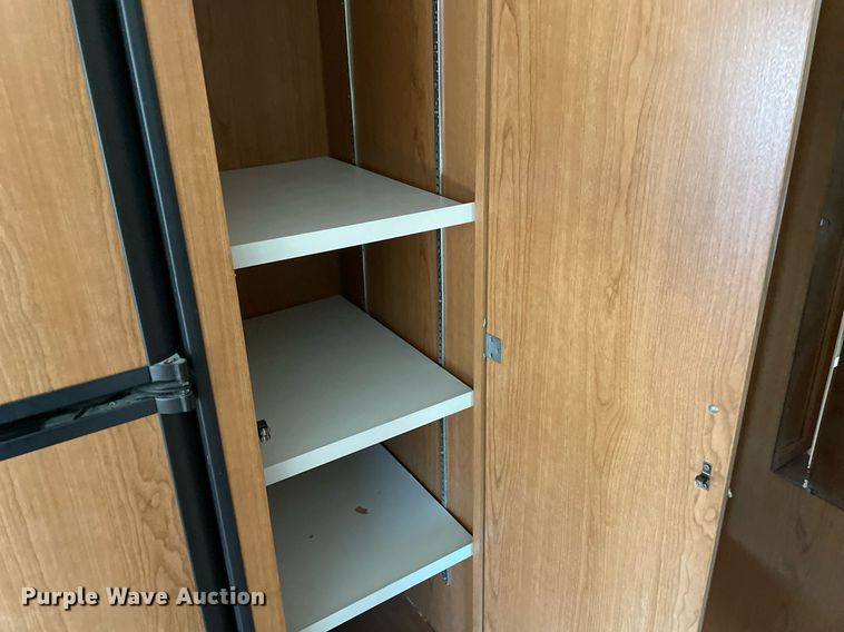 image for item NY9812 2004 Fleetwood Terry  camper