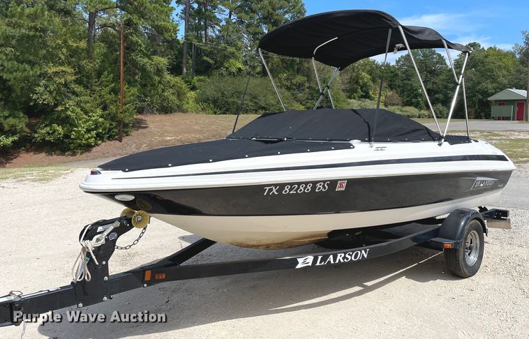image for item NY9820 2011 Larson LX850 boat