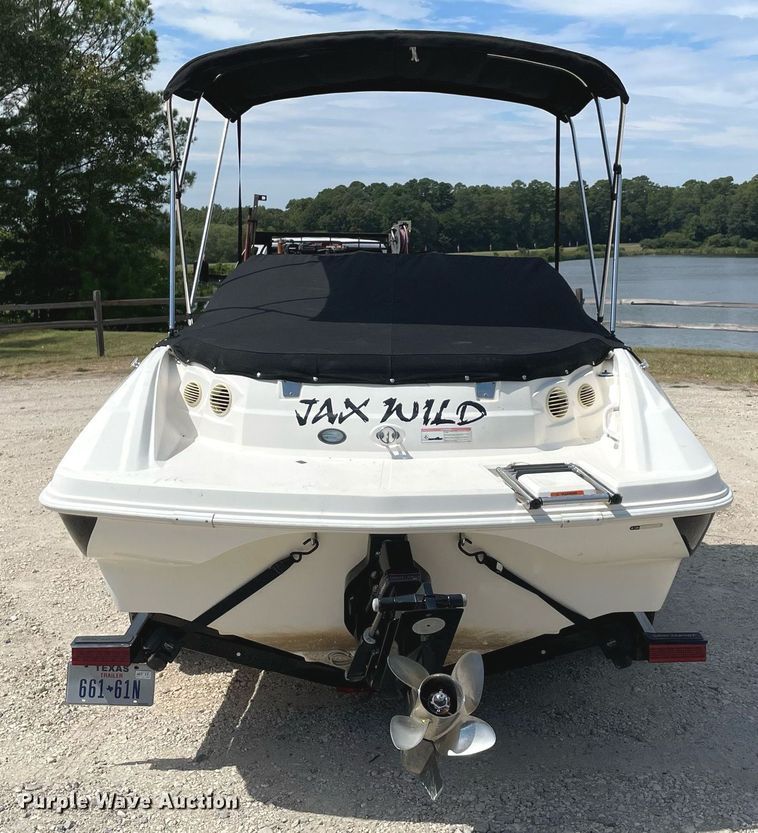 image for item NY9820 2011 Larson LX850 boat
