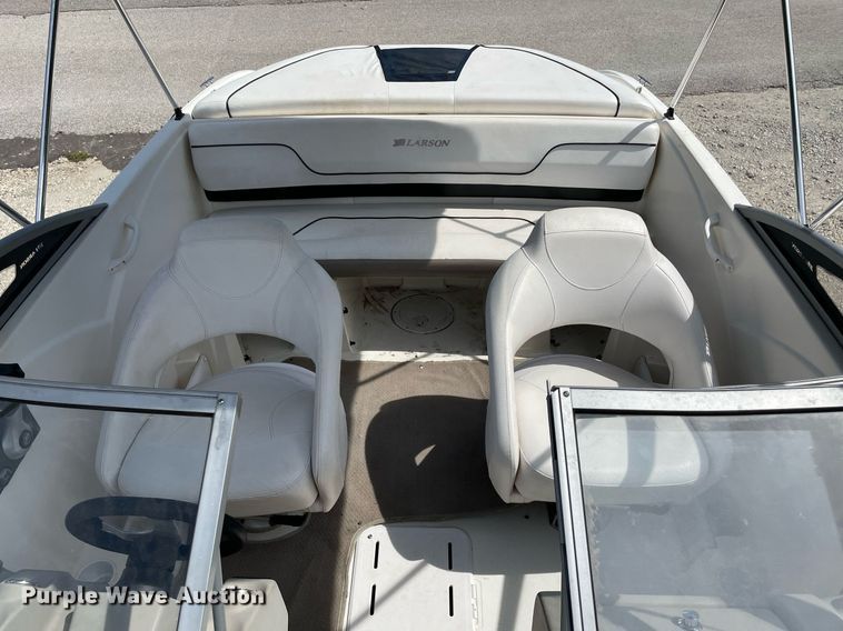 image for item NY9820 2011 Larson LX850 boat