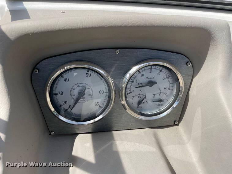 image for item NY9820 2011 Larson LX850 boat