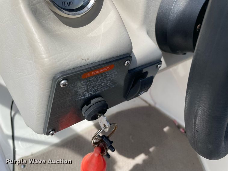 image for item NY9820 2011 Larson LX850 boat