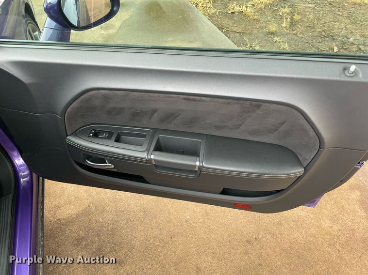 image for item NY9822 2013 Dodge Challenger SRT8