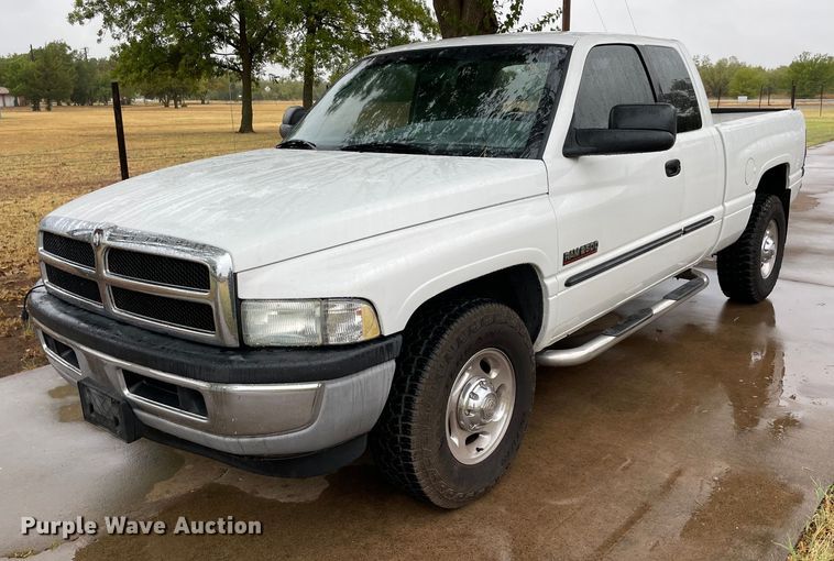 image for item NY9823 2002 Dodge Ram 2500  Quad Cab pickup truck