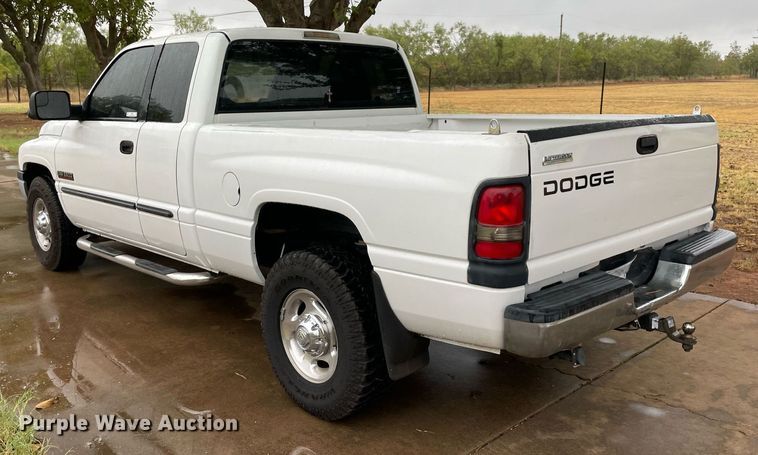 image for item NY9823 2002 Dodge Ram 2500  Quad Cab pickup truck