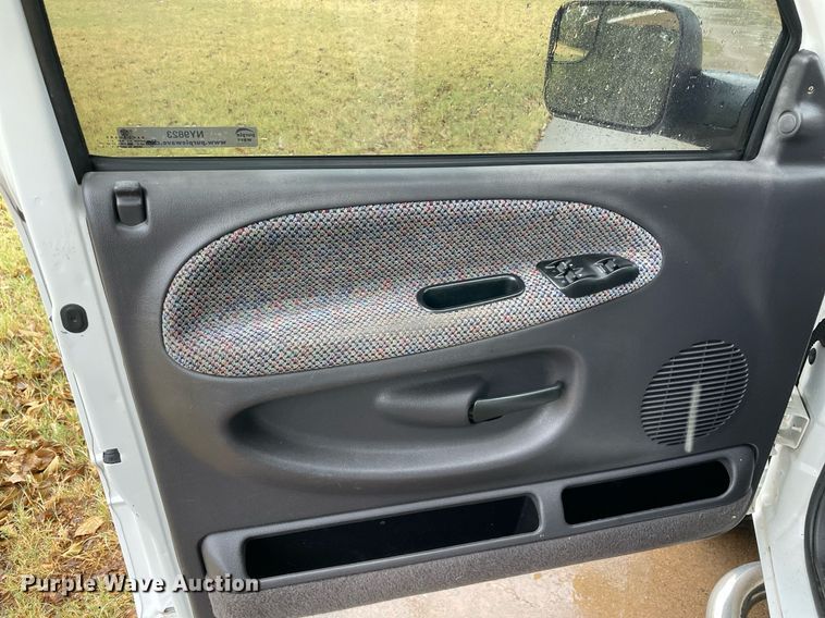 image for item NY9823 2002 Dodge Ram 2500  Quad Cab pickup truck