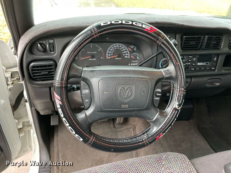 image for item NY9823 2002 Dodge Ram 2500  Quad Cab pickup truck