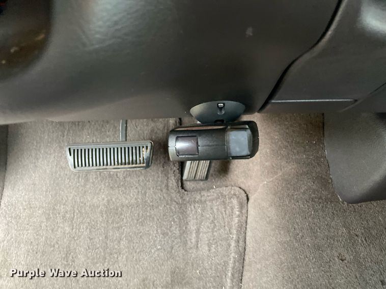 image for item NY9823 2002 Dodge Ram 2500  Quad Cab pickup truck