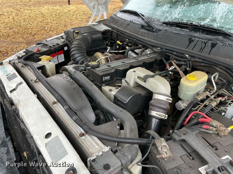 image for item NY9823 2002 Dodge Ram 2500  Quad Cab pickup truck