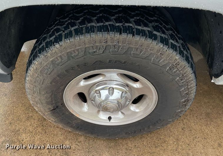 image for item NY9823 2002 Dodge Ram 2500  Quad Cab pickup truck