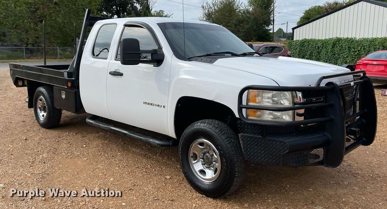 image for item NY9838 2007 Chevrolet 2500HD  bale bed pickup truck