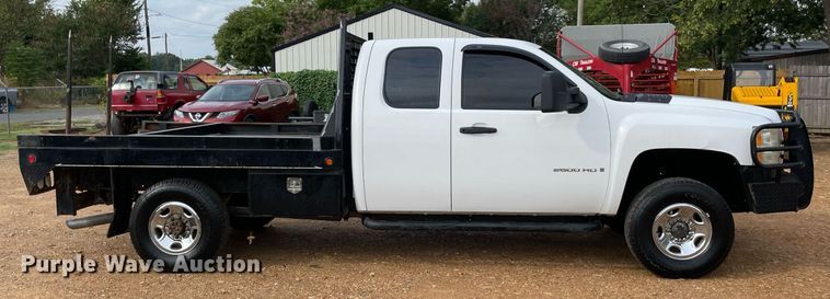 image for item NY9838 2007 Chevrolet 2500HD  bale bed pickup truck