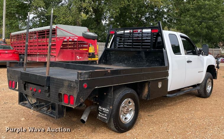 image for item NY9838 2007 Chevrolet 2500HD  bale bed pickup truck