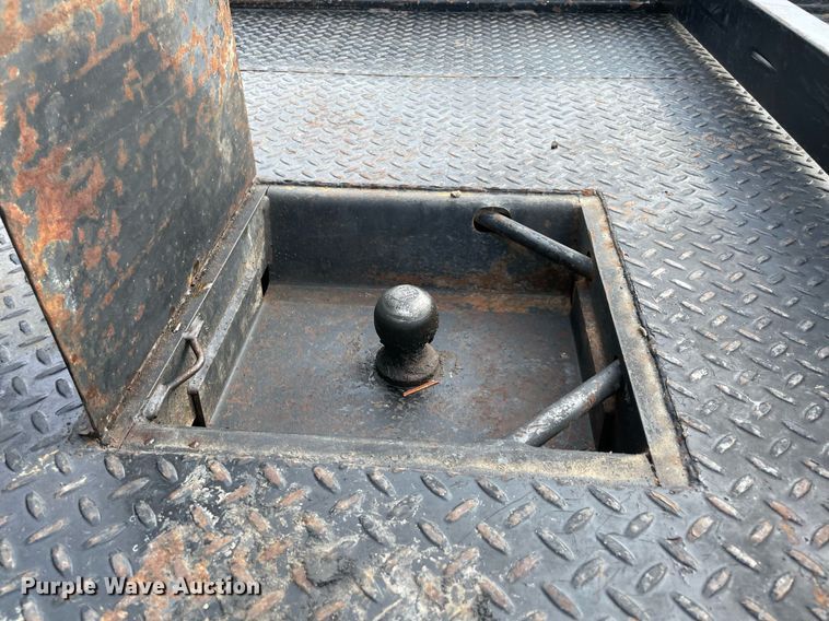 image for item NY9838 2007 Chevrolet 2500HD  bale bed pickup truck