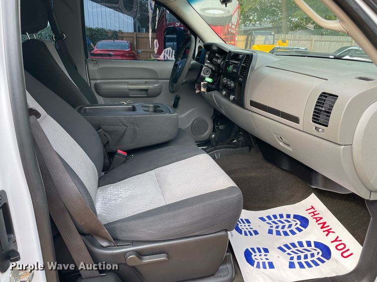 image for item NY9838 2007 Chevrolet 2500HD  bale bed pickup truck