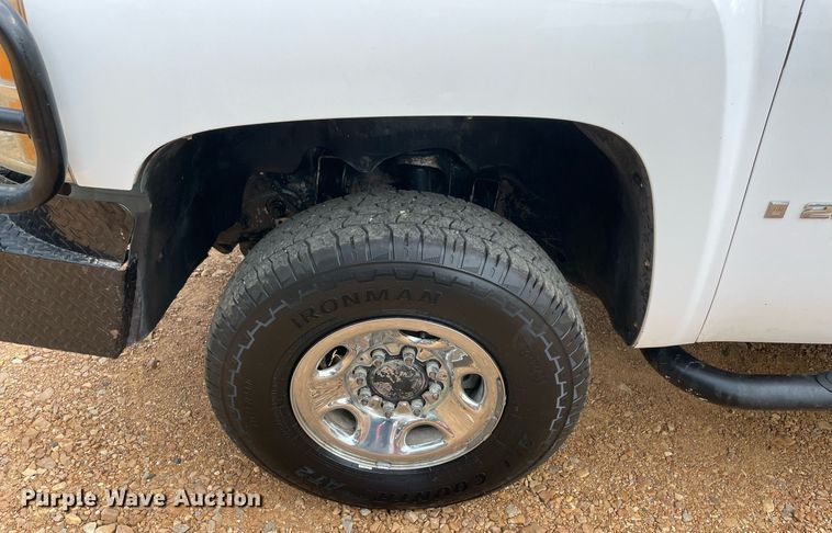 image for item NY9838 2007 Chevrolet 2500HD  bale bed pickup truck