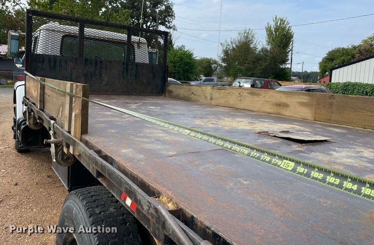 image for item NY9839 1980 International 1854  dump flatbed truck