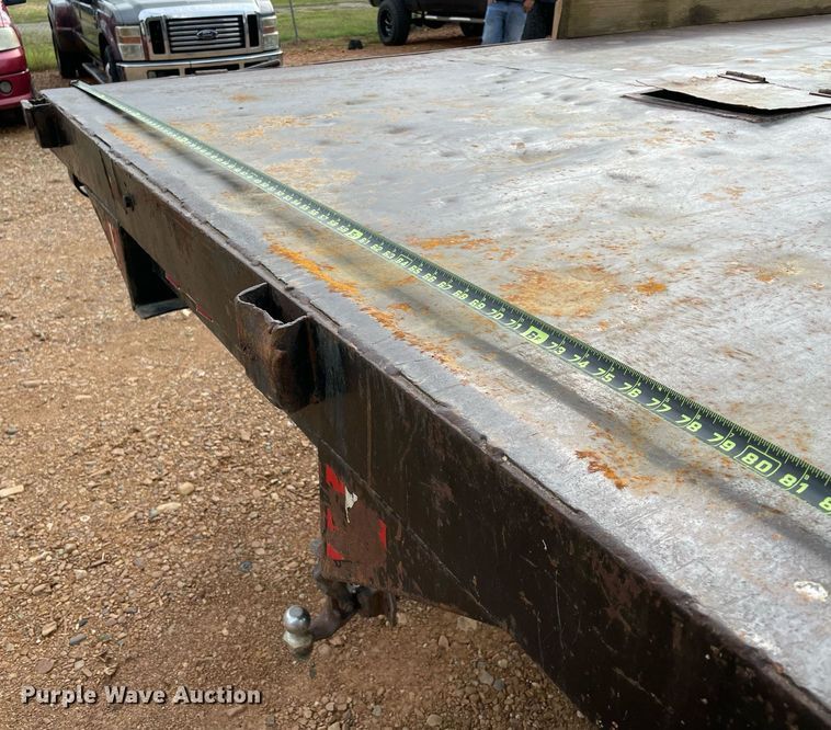 image for item NY9839 1980 International 1854  dump flatbed truck