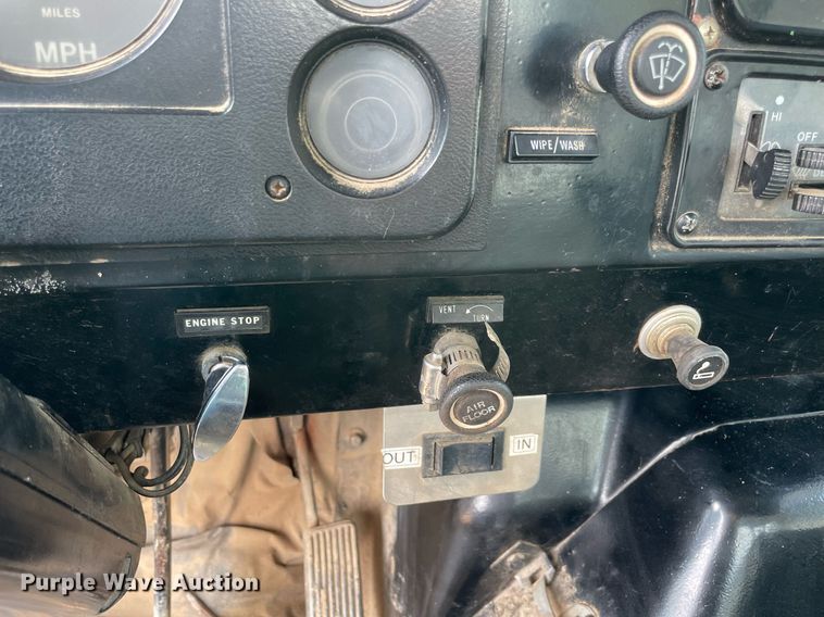 image for item NY9839 1980 International 1854  dump flatbed truck