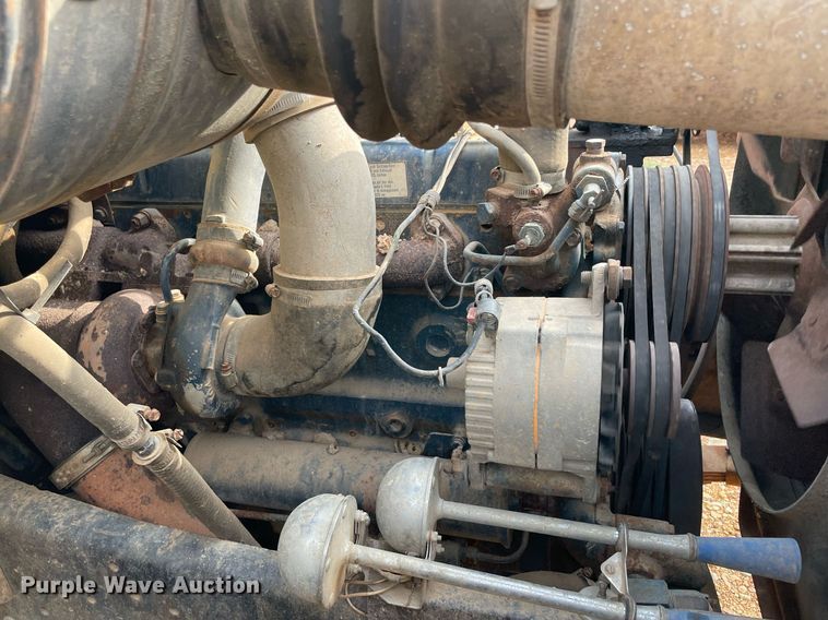 image for item NY9839 1980 International 1854  dump flatbed truck