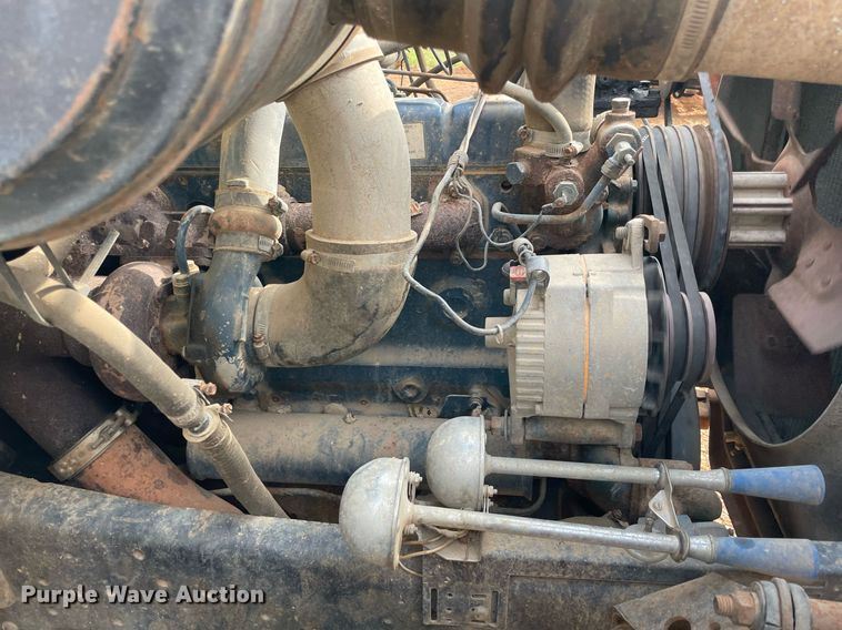 image for item NY9839 1980 International 1854  dump flatbed truck