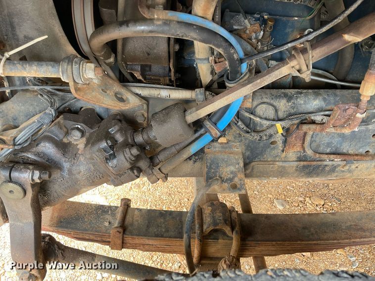 image for item NY9839 1980 International 1854  dump flatbed truck