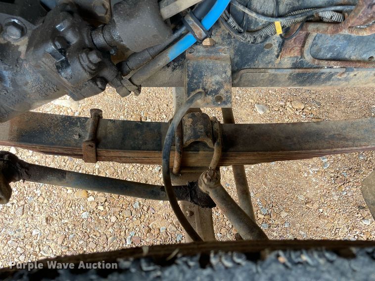 image for item NY9839 1980 International 1854  dump flatbed truck