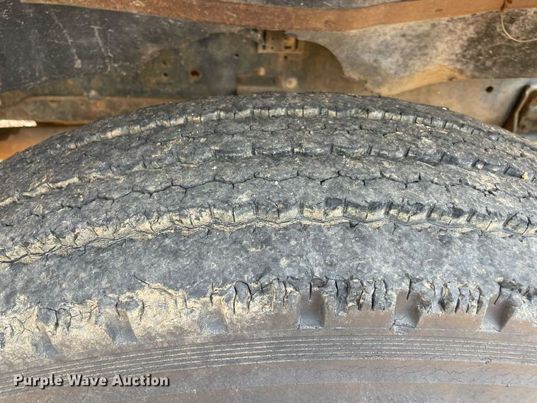 image for item NY9839 1980 International 1854  dump flatbed truck