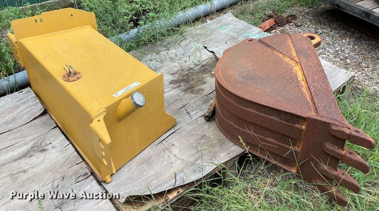 image for item NY9841 Backhoe attachments