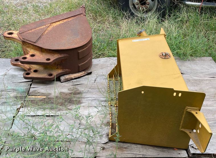 image for item NY9841 Backhoe attachments