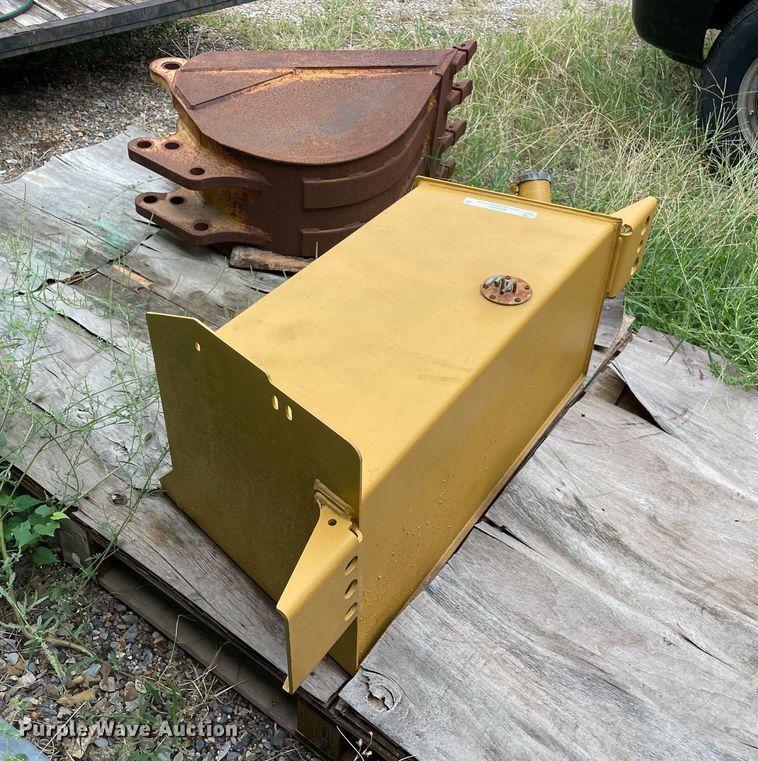 image for item NY9841 Backhoe attachments